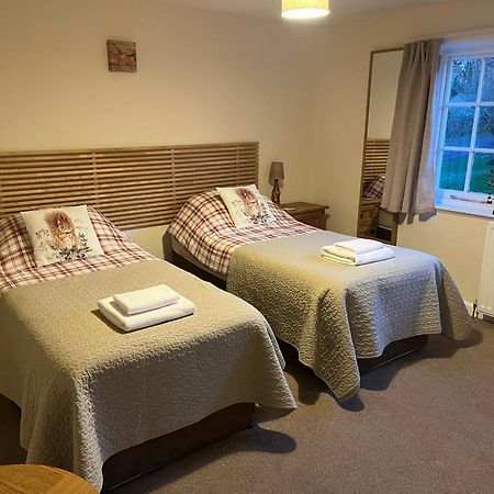 Ford Village Bed & Breakfast Esterno foto